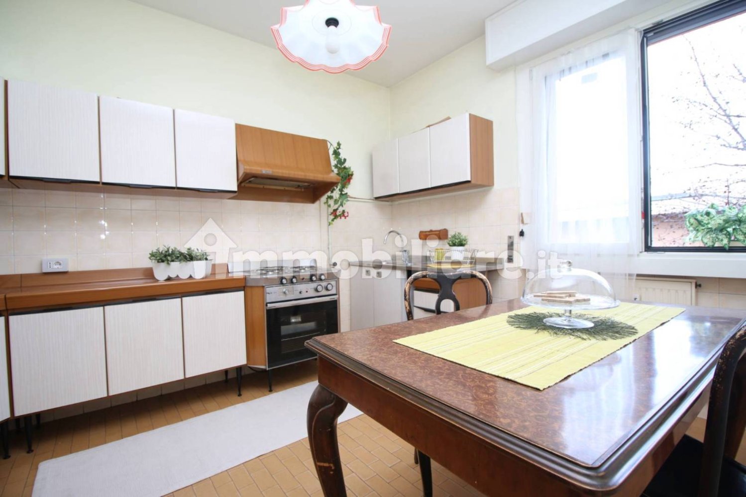 Квартира с 2 спальнями в Комо, Италия № 183417