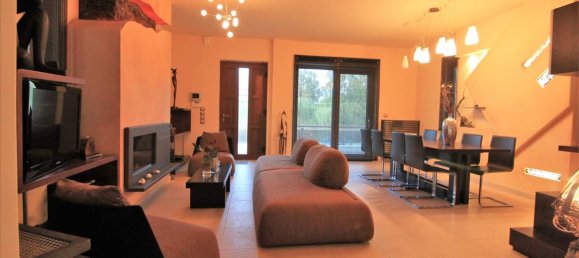 5 bedrooms Villa in Corfu, Greece No. 5517 27