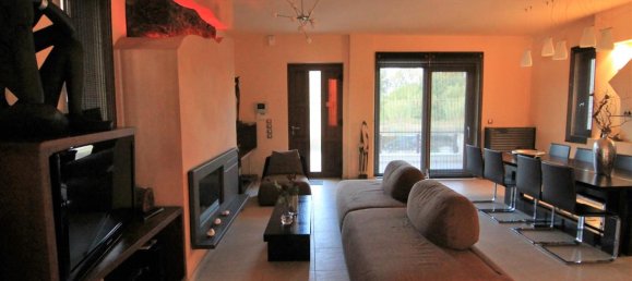 5 bedrooms Villa in Corfu, Greece No. 5517 26