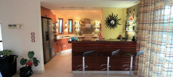 5 bedrooms Villa in Corfu, Greece No. 5517 17