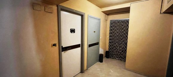 57m² Office in Palermo, Italy No. 298780 11