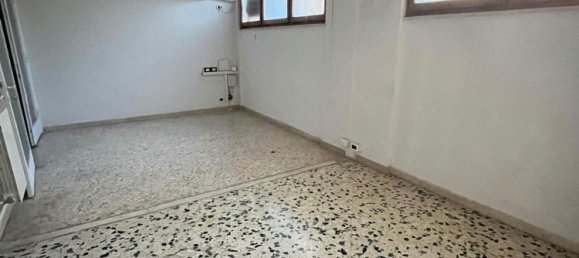 57m² Office in Palermo, Italy No. 298780 3