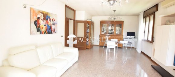 6 rooms Villa in Castelfranco Veneto, Italy No. 300812 7