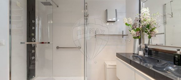 4 bedrooms House in Almada, Portugal No. 170667 21