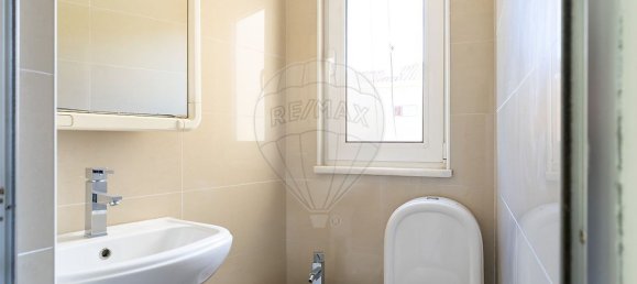 4 bedrooms House in Almada, Portugal No. 170667 39