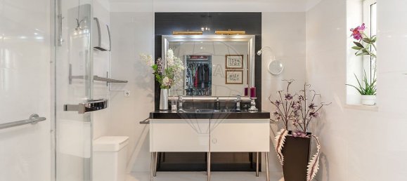 4 bedrooms House in Almada, Portugal No. 170667 20