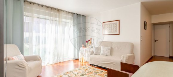 4 bedrooms House in Almada, Portugal No. 170667 18