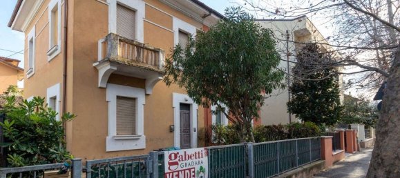 7 bedrooms Villa in Cattolica, Italy No. 334907 4