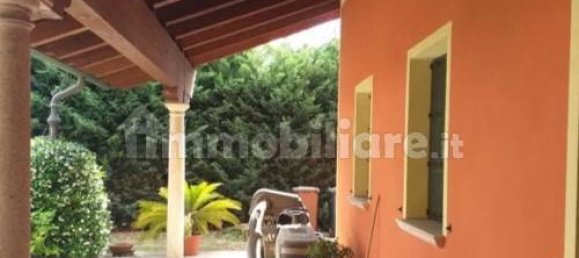 4 bedrooms Villa in Granze, Italy No. 60738 9