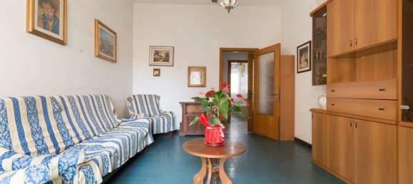 Квартира с 6 комнатами в Кальяри, Италия № 233445 42