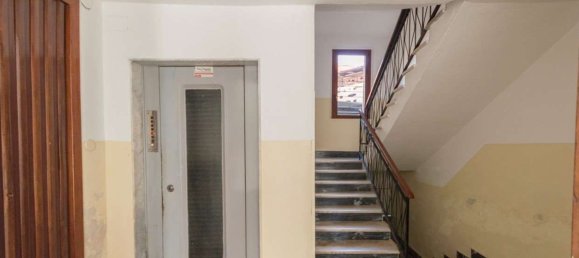 Квартира с 6 комнатами в Кальяри, Италия № 233445 8