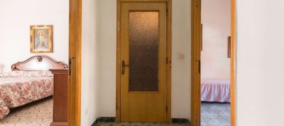 Квартира с 6 комнатами в Кальяри, Италия № 233445 46