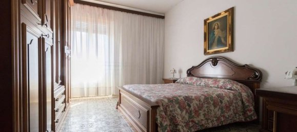 Квартира с 6 комнатами в Кальяри, Италия № 233445 37