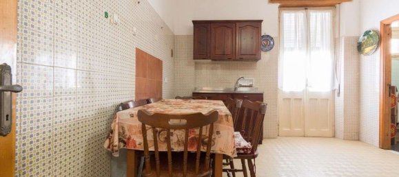 Квартира с 6 комнатами в Кальяри, Италия № 233445 18