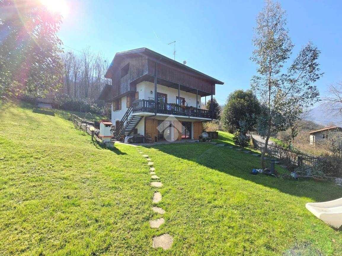 3 bedrooms Villa in Bedulita, Italy No. 116680