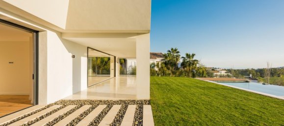 Villa de 5 dormitorios en Málaga, Spain No. 119440 4