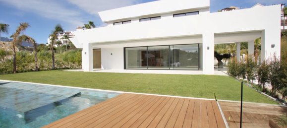 Villa de 5 dormitorios en Málaga, Spain No. 119440 3