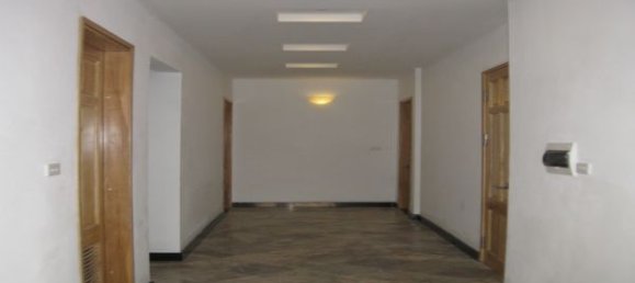 2 bedrooms Apartment in Ba Dinh, Vietnam No. 5212 12