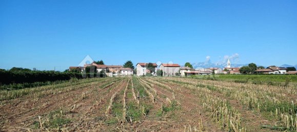 Grundstück in Udine, Italy 4000m², Nr. 333192 8