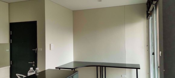 Кондоминиум  с 1 спальней в Кхлонг Сан, Таиланд № 10042 8