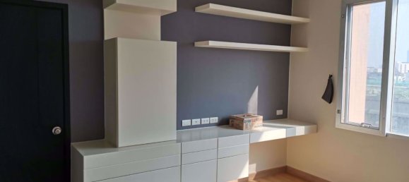 Кондоминиум  с 1 спальней в Кхлонг Сан, Таиланд № 10042 15