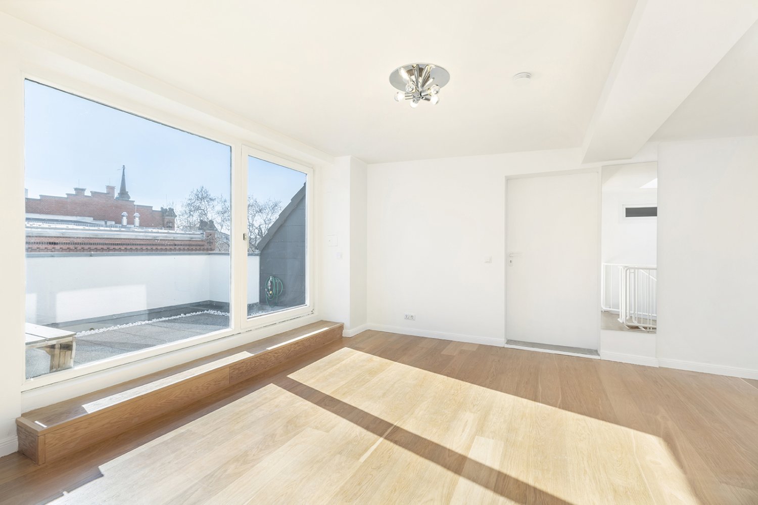 Дуплекс с 3 комнатами в Кройцберг, Германия № 289256