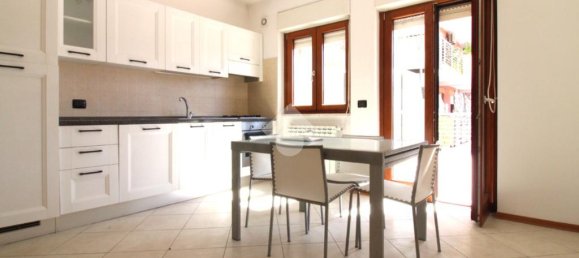 2 bedrooms Apartment in Campobasso, Italy No. 356630 2