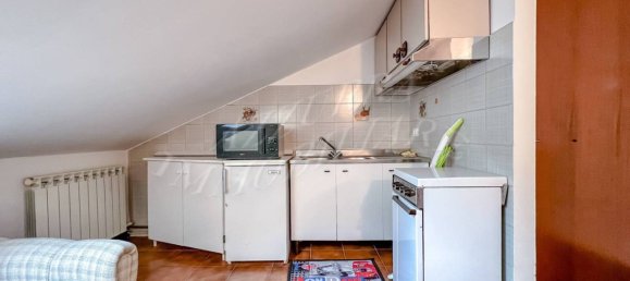 Квартира с 1 спальней в Варацце, Италия № 218999 4