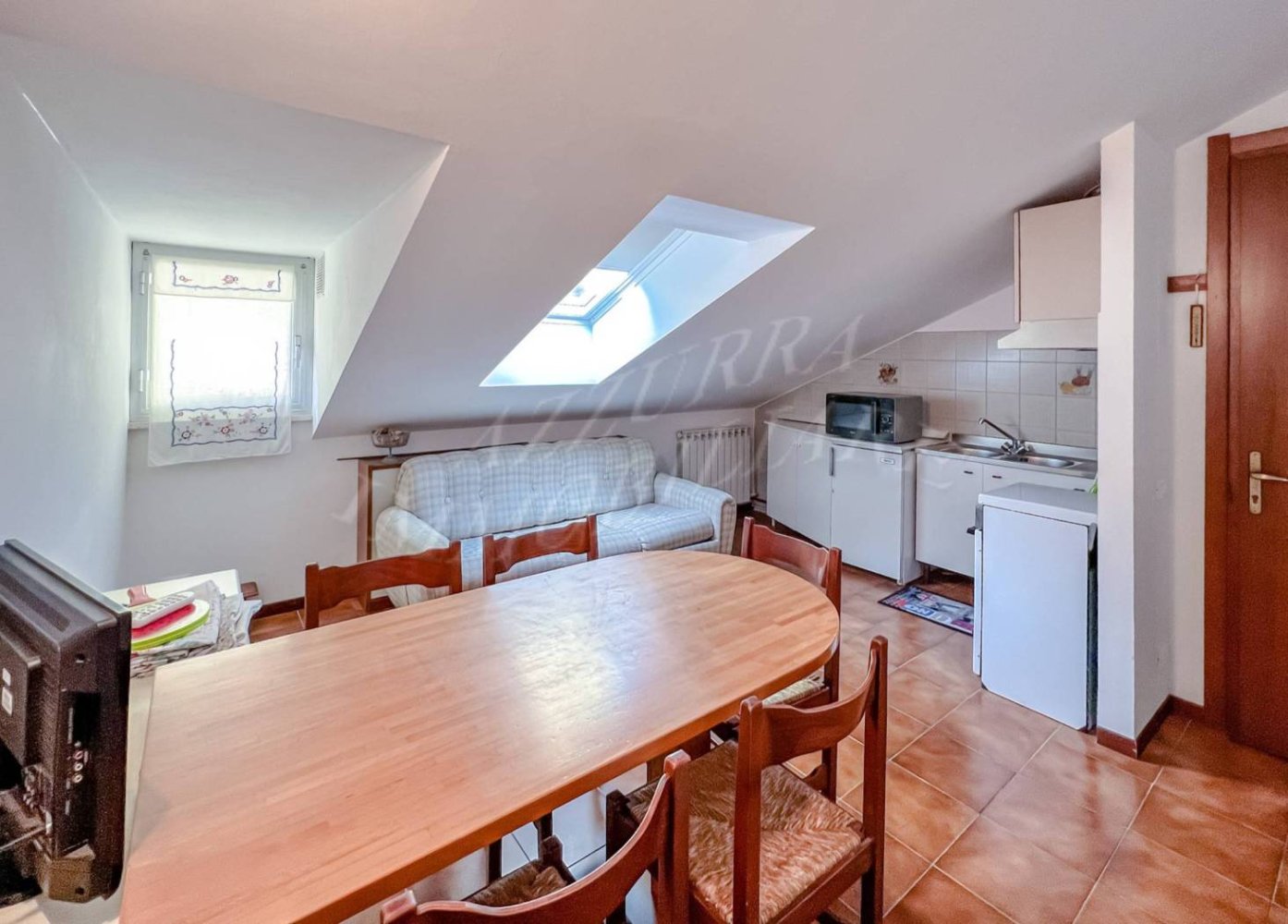 Квартира с 1 спальней в Варацце, Италия № 218999