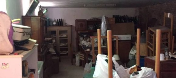 3 bedrooms House in Ferrere, Italy No. 275144 14