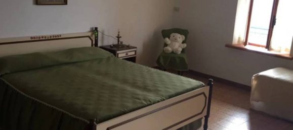 3 bedrooms House in Ferrere, Italy No. 275144 11