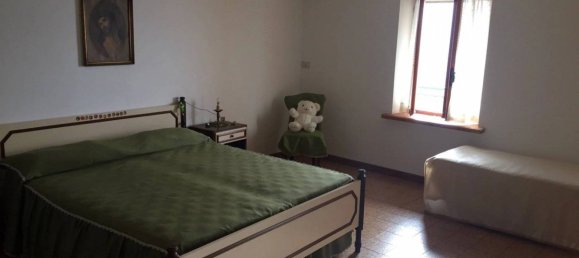 3 bedrooms House in Ferrere, Italy No. 275144 5