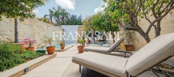 Moradia em banda T4 em Saint Julian's, Malta N.º 54 24