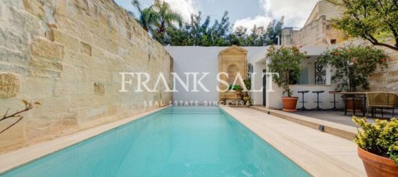 Moradia em banda T4 em Saint Julian's, Malta N.º 54 26