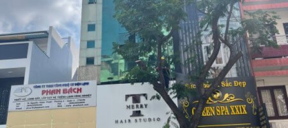 98m² House in District 3, Vietnam No. 13100 2