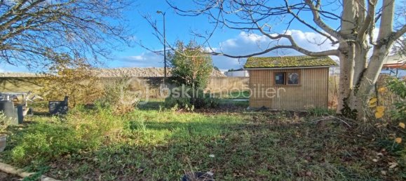 4 bedrooms Villa in Saint-Cyr-sur-Loire, France No. 245600 11