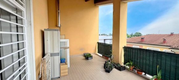 3 bedrooms Duplex in Bomporto, Italy No. 327793 10