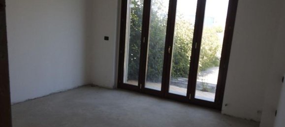 3 rooms Apartment in Recanati, Italy No. 284104 17