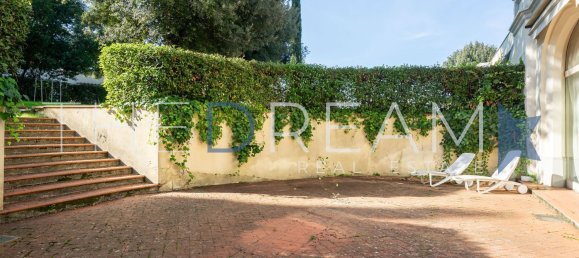 11-Zimmer Doppelhaus in Florence, Italy, Nr. 141257 9