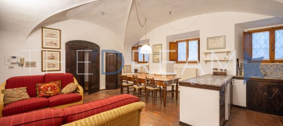 11-Zimmer Doppelhaus in Florence, Italy, Nr. 141257 33