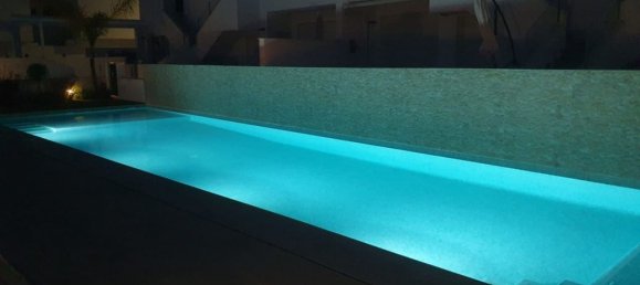 2 Schlafzimmer Haus in Alicante, Spain, Nr. 188045 8