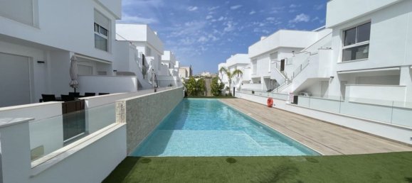 2 Schlafzimmer Haus in Alicante, Spain, Nr. 188045 3