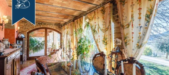 6 bedrooms Villa in Sant'Angelo in Vado, Italy No. 373671 7