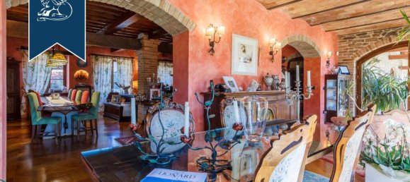 6 bedrooms Villa in Sant'Angelo in Vado, Italy No. 373671 9