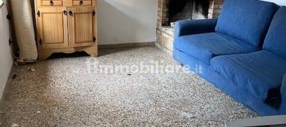 3 bedrooms House in Udine, Italy No. 98839 16