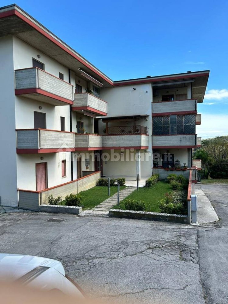 3 chambres Appartement à Torano Nuovo, Italy No. 345331