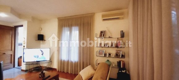 4 bedrooms Villa in Viareggio, Italy No. 51363 4