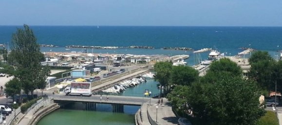 6غرفة منزل في Novi di Modena, Italy رقم 98104 39