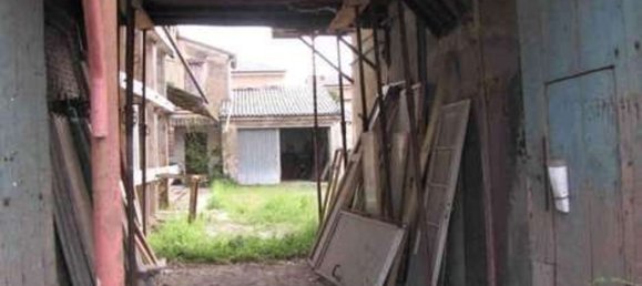 6غرفة منزل في Novi di Modena, Italy رقم 98104 10