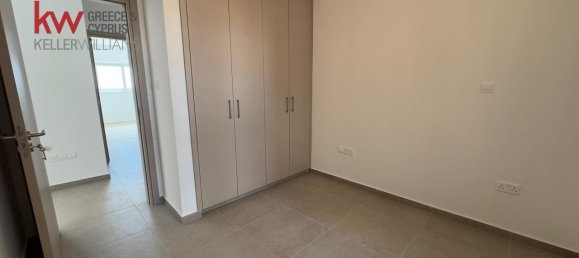 Квартира с 2 спальнями в Ларнака, Кипр № 175023 4